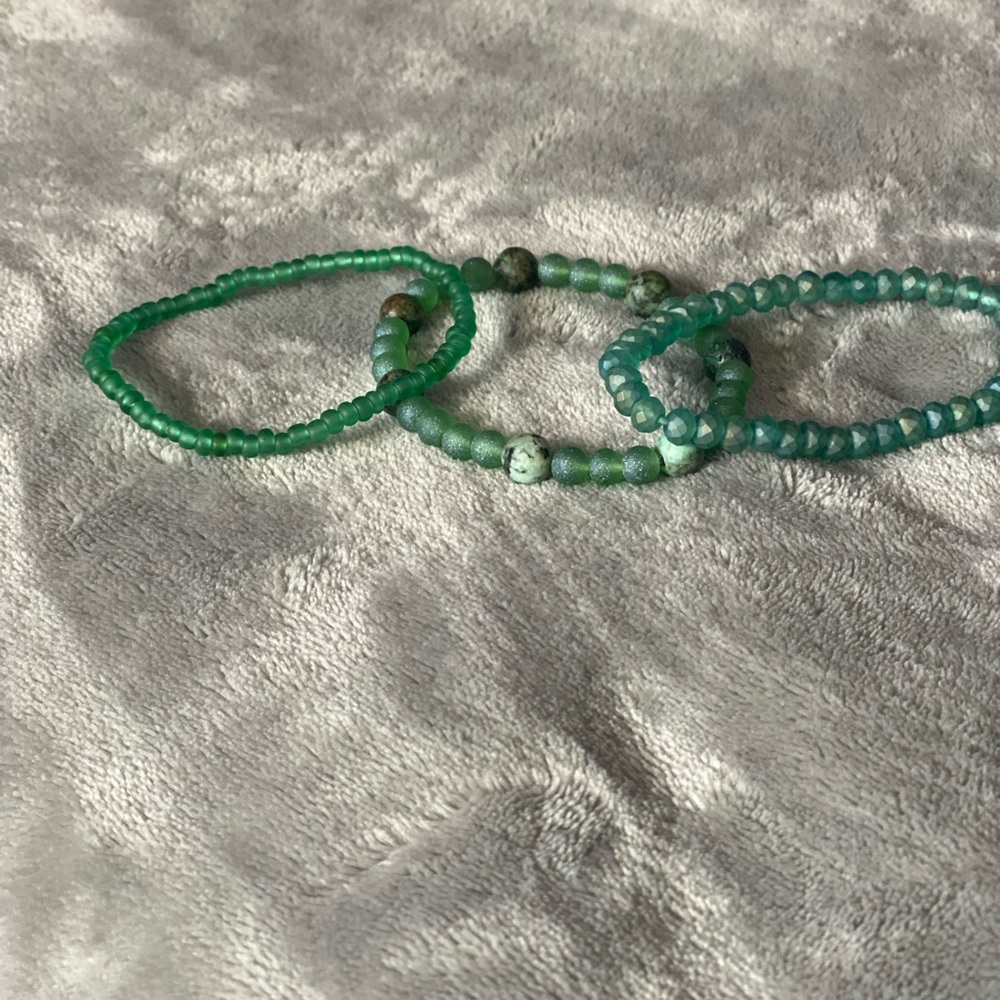 Stretch stack bracelets - Picture 5 of 6